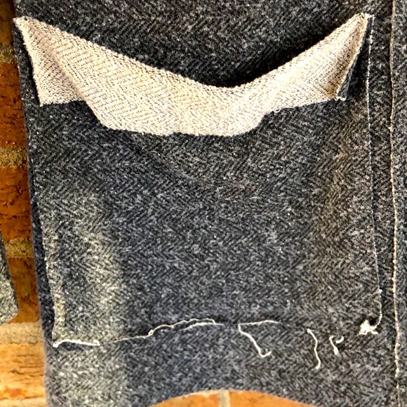 Tulip 90s Cardigan - Picture 2 of 4